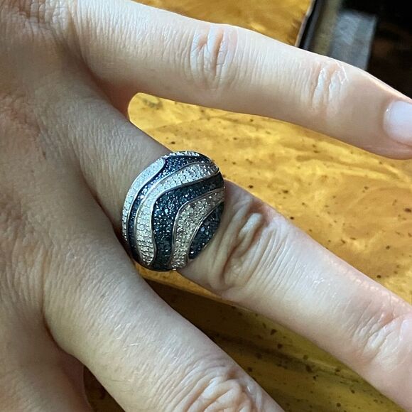 Natural Blue Diamond White Diamond Sterling Silver Ring Size 6 - Picture 4 of 9